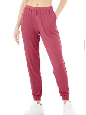 Alo Ribbed Joggers in Raspberry Sorbet
